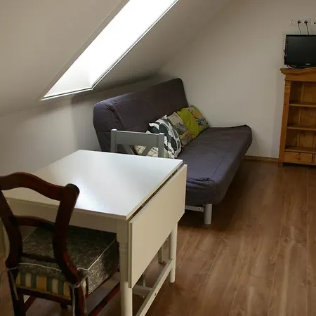 Sárkányházi * Németbarnag