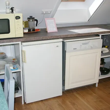Sárkányházi * Németbarnag